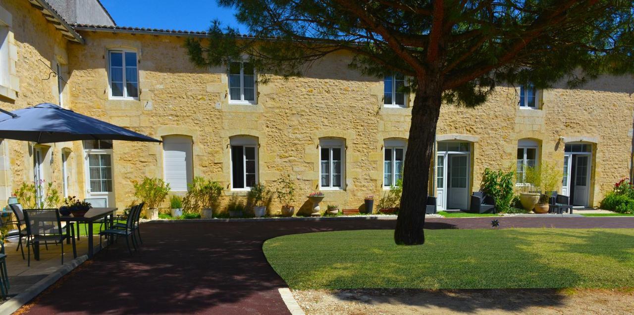 Gites Jardin-Darcy - Piscine Au Sel Bois Esterno foto