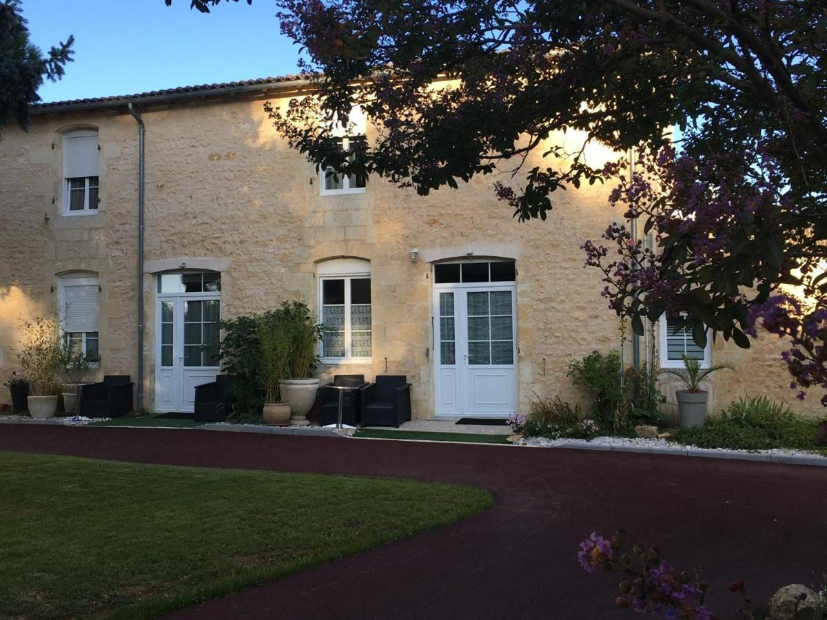 Gites Jardin-Darcy - Piscine Au Sel Bois Esterno foto