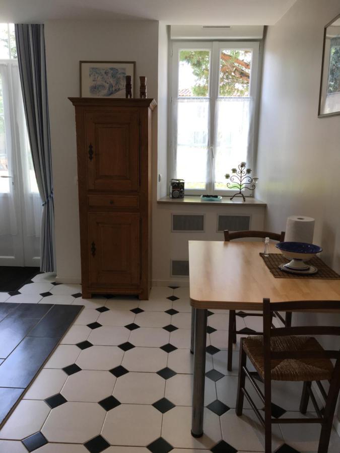 Gites Jardin-Darcy - Piscine Au Sel Bois Esterno foto