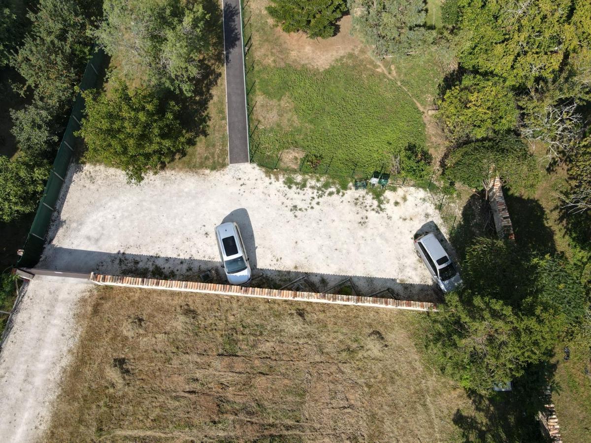 Gites Jardin-Darcy - Piscine Au Sel Bois Esterno foto